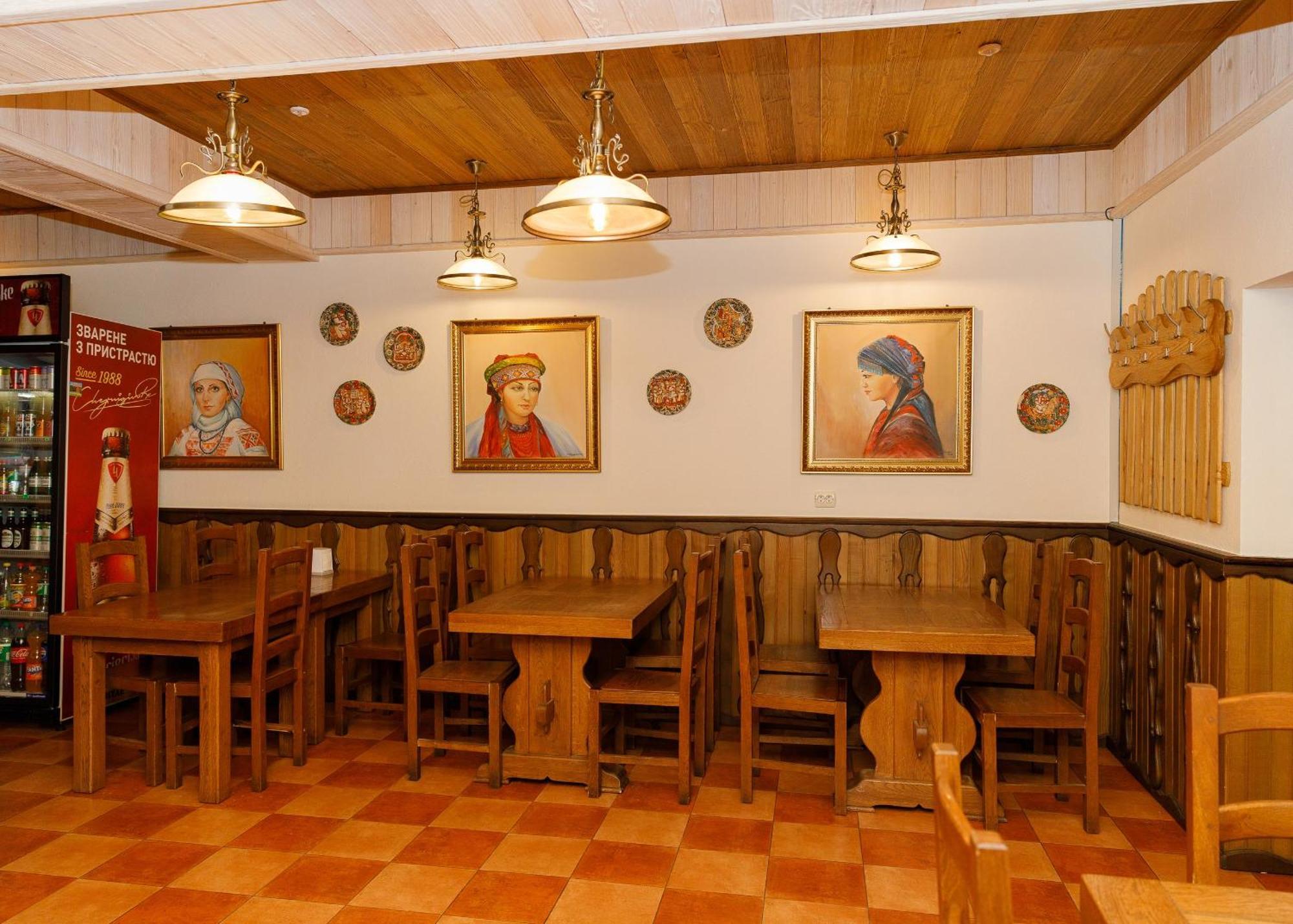 Hotel Gostyniy Dvir Synevir Synevyr Exterior foto